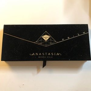 Anastasia Beverly Hills Prism Palette